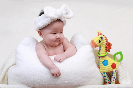 湘西宝宝几个月翻身 湘西宝宝几个月翻身